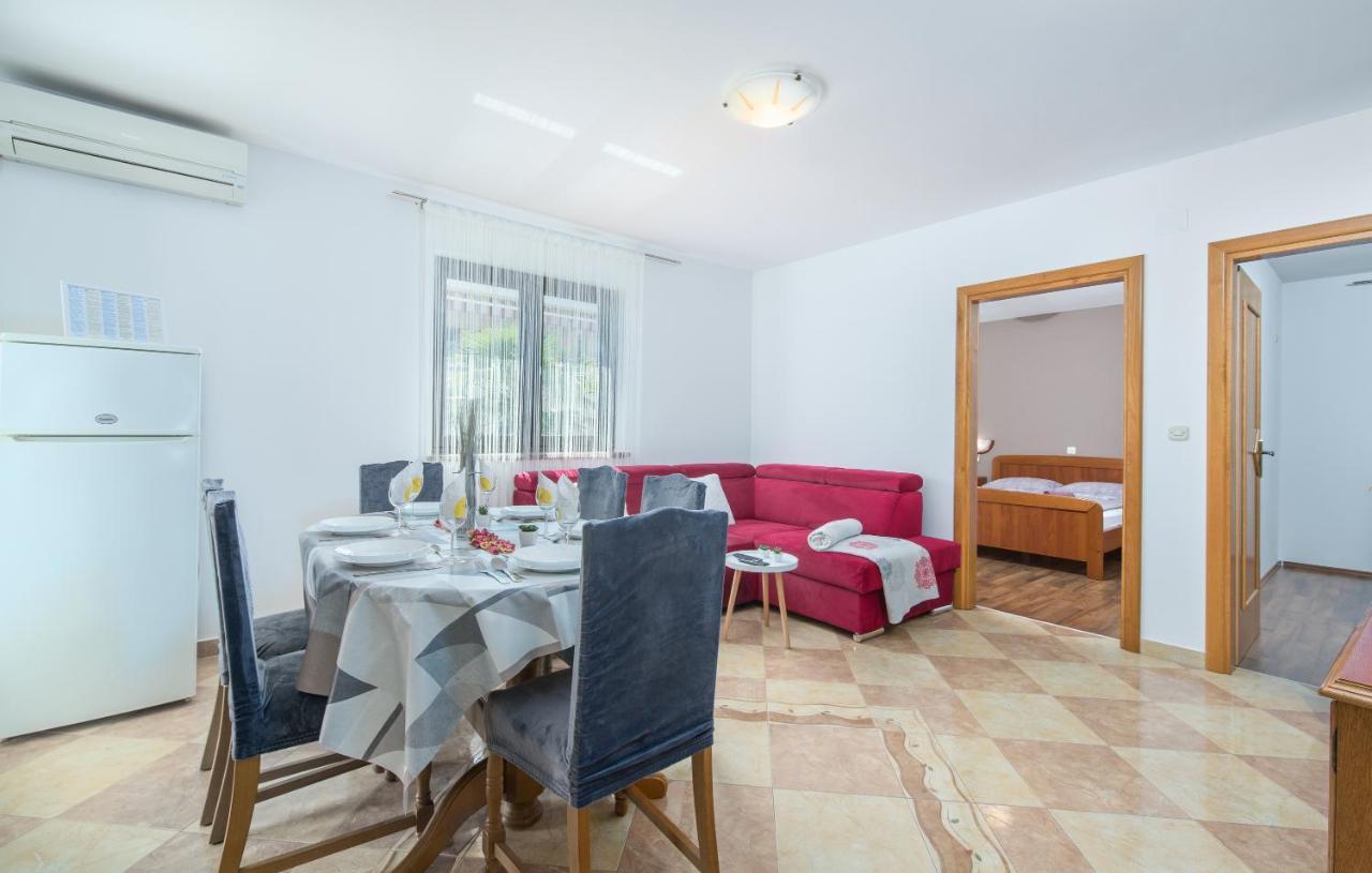 Apartmani Lorena Poreč Exterior foto